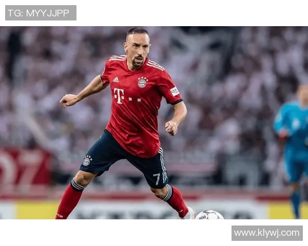 足球球星俱乐部生涯大盘点 从崛起到巅峰的辉煌之路